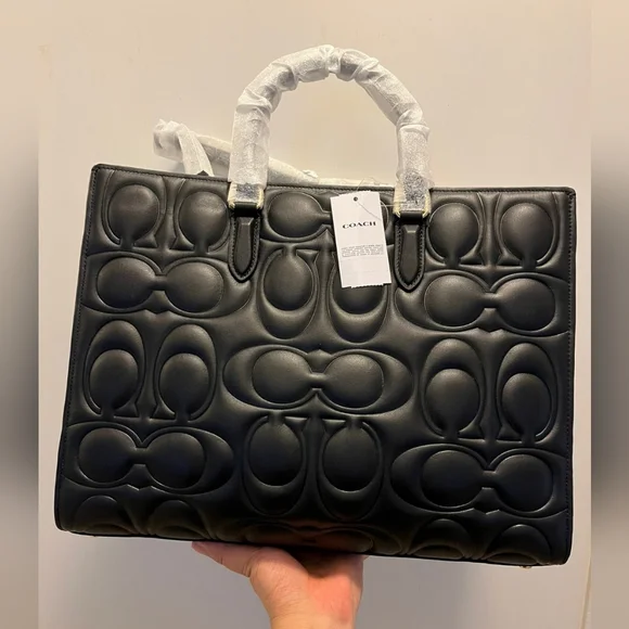 Coach Maggie Tote Bag In Signature Leather NWT - Picture 3 of 8